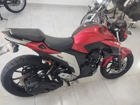 YAMAHA FZ 25 250 Fazer Flex , Foto 10