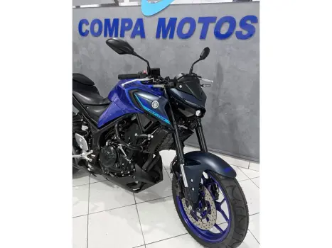 YAMAHA MT-03 300 ABS, Foto 2