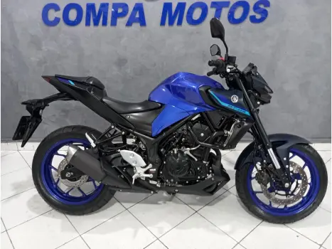 YAMAHA MT-03 300 ABS, Foto 3