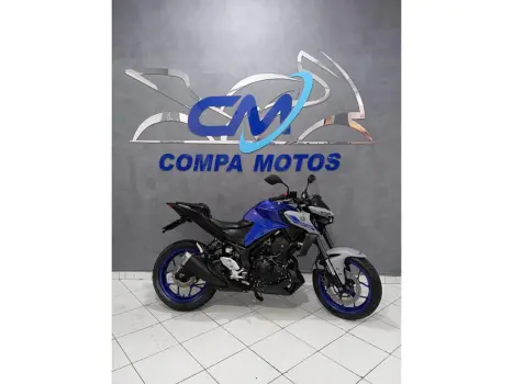 YAMAHA MT-03 300 ABS, Foto 1