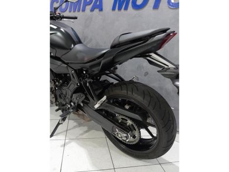 YAMAHA MT-07 700 ABS, Foto 5
