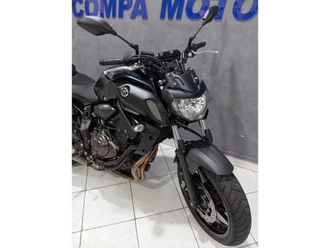 YAMAHA MT-07 700 ABS, Foto 6