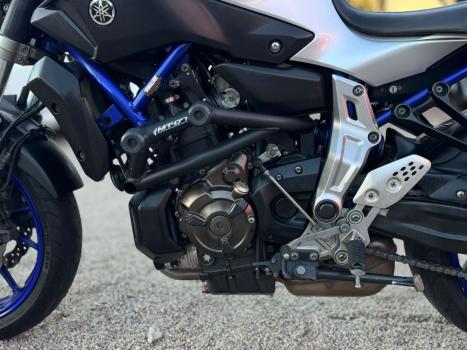 YAMAHA MT-07 700 ABS, Foto 10