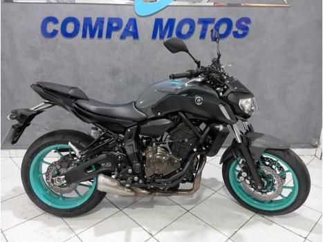 YAMAHA MT-07 700 ABS, Foto 1