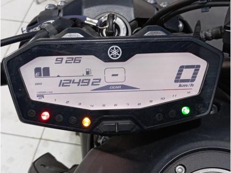 YAMAHA MT-07 700 ABS, Foto 3