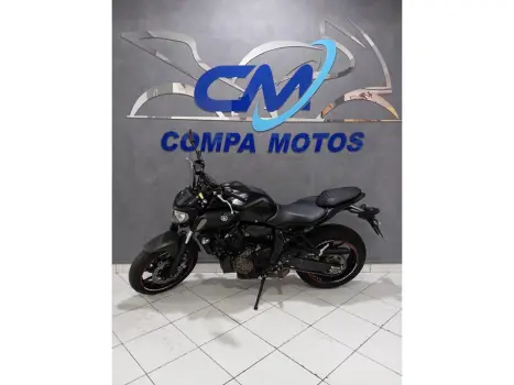 YAMAHA MT-07 700 ABS, Foto 6