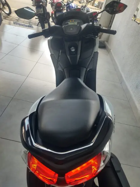 YAMAHA NMax 160 ABS, Foto 9