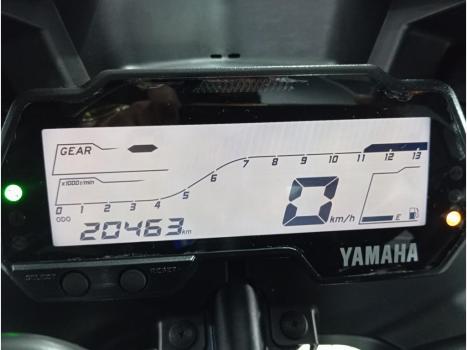 YAMAHA R 15 , Foto 2