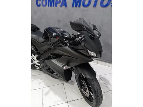YAMAHA R 15 , Foto 3