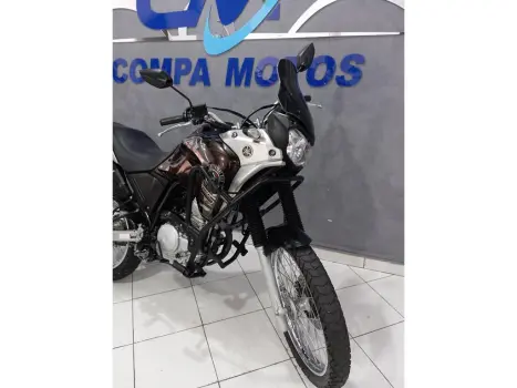 YAMAHA XTZ 250 TENER, Foto 3