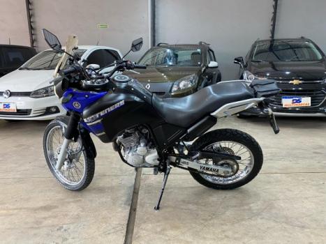 YAMAHA XTZ 250 TENER, Foto 2