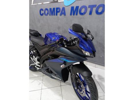 YAMAHA YZF R15 150 ABS, Foto 2