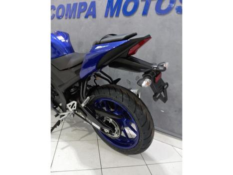 YAMAHA YZF R15 150 ABS, Foto 5