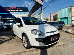 FIAT Punto 1.4 4P ATTRACTIVE FLEX