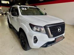 NISSAN Frontier 2.3 ATTACK CABINE DUPLA 4X4 BI-TURBO DIESEL AUTOM�TICO