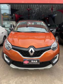 RENAULT Captur 1.6 16V 4P FLEX SCE INTENSE X-TRONIC CVT RENAULT Captur 1.6 16V 4P FLEX SCE INTENSE X-TRONIC CVT