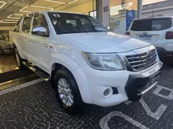 TOYOTA Hilux Caminhonete 2.7 16V 4P SR FLEX CABINE DUPLA AUTOM�TICO