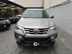 TOYOTA Hilux SW4 2.8 16V 4P SRX 4X4 7 LUGARES TURBO DIESEL AUTOMTICO