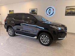 TOYOTA Hilux SW4 2.8 16V 4P SRX 4X4 7 LUGARES TURBO DIESEL AUTOMÁTICO