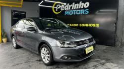 VOLKSWAGEN Jetta 2.0 4P FLEX AUTOMÁTICO