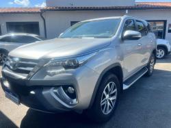 TOYOTA Hilux SW4 2.8 4P SRX 4X4 DIAMOND 7 LUGARES TURBO DIESEL AUTOMTICO