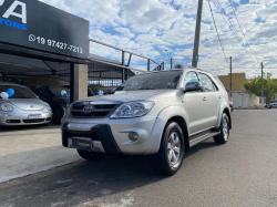 TOYOTA Hilux SW4 3.0 16V 4P SRV 4X4 7 LUGARES TURBO DIESEL AUTOMTICO