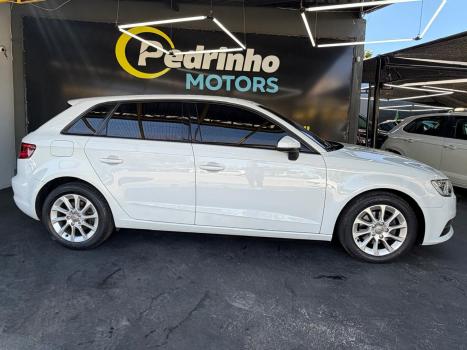 AUDI A3 1.4 16V 4P TFSI SPORTBACK S-TRONIC AUTOM�TICO, Foto 4