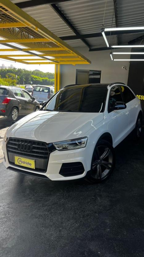 AUDI Q3 1.4 4P 35 TFSI BLACK S LINE S-TRONIC AUTOM�TICO, Foto 2