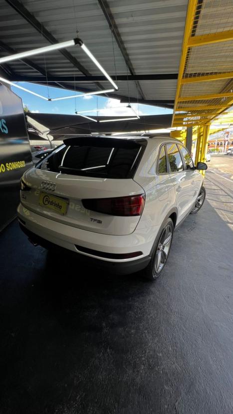 AUDI Q3 1.4 4P 35 TFSI BLACK S LINE S-TRONIC AUTOM�TICO, Foto 5