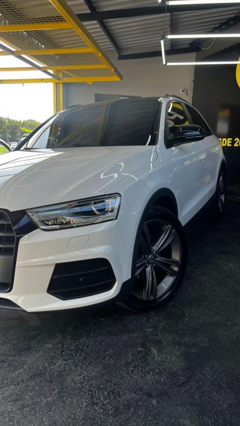 AUDI Q3 1.4 4P 35 TFSI BLACK S LINE S-TRONIC AUTOM�TICO, Foto 8