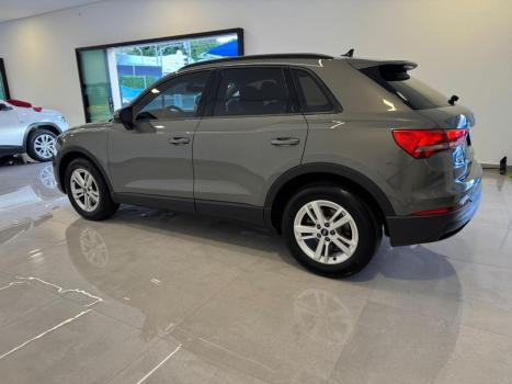 AUDI Q3 1.4 4P TFSI FLEX PRESTIGE S-TRONIC AUTOMTICO, Foto 4