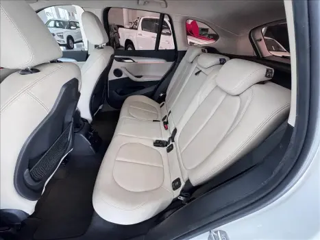 BMW X1 2.0 16V 4P SDRIVE 20I ACTIVEFLEX TURBO AUTOMÁTICO, Foto 12 BMW X1 2.0 16V 4P SDRIVE 20I ACTIVEFLEX TURBO AUTOMÁTICO, Foto 12