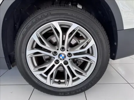 BMW X1 2.0 16V 4P SDRIVE 20I ACTIVEFLEX TURBO AUTOMÁTICO, Foto 14 BMW X1 2.0 16V 4P SDRIVE 20I ACTIVEFLEX TURBO AUTOMÁTICO, Foto 14