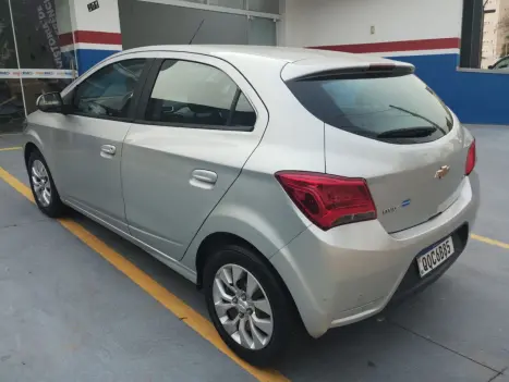 CHEVROLET Onix Hatch 1.4 4P FLEX LT, Foto 6