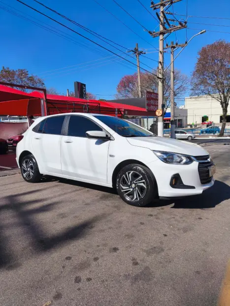 CHEVROLET Onix Hatch 1.0 4P FLEX LT, Foto 6 CHEVROLET Onix Hatch 1.0 4P FLEX LT, Foto 6