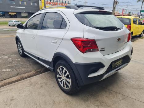 CHEVROLET Onix Hatch , Foto 6