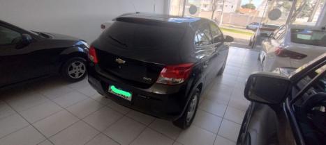 CHEVROLET Onix Hatch 1.0 4P FLEX LS, Foto 6