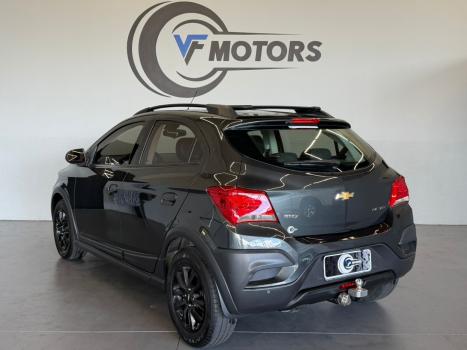 CHEVROLET Onix Hatch 1.4 4P FLEX ACTIV AUTOM�TICO, Foto 19