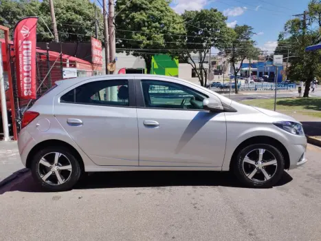 CHEVROLET Onix Hatch 1.4 4P FLEX LTZ, Foto 5