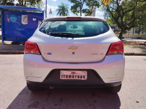 CHEVROLET Onix Hatch 1.4 4P FLEX LTZ, Foto 6