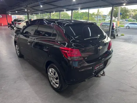 CHEVROLET Onix Hatch 1.4 4P FLEX LT, Foto 8