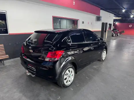 CHEVROLET Onix Hatch 1.4 4P FLEX LT, Foto 9