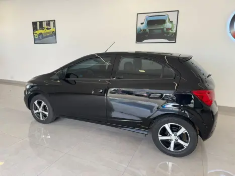 CHEVROLET Onix Hatch 1.4 4P FLEX LTZ AUTOM�TICO, Foto 3