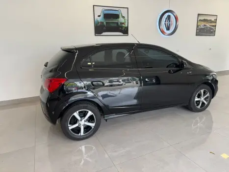 CHEVROLET Onix Hatch 1.4 4P FLEX LTZ AUTOM�TICO, Foto 4