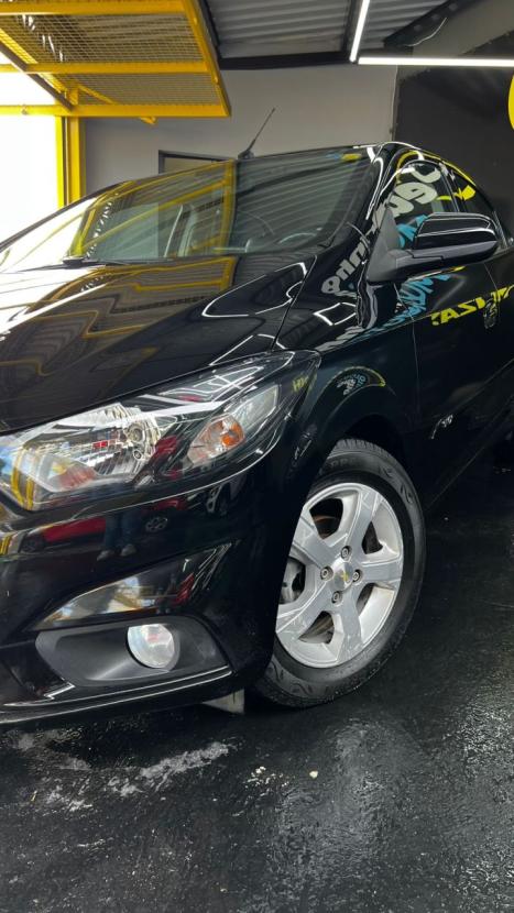 CHEVROLET Onix Hatch 1.4 4P FLEX LT AUTOM�TICO, Foto 3