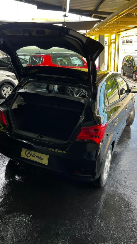 CHEVROLET Onix Hatch 1.4 4P FLEX LT AUTOM�TICO, Foto 4