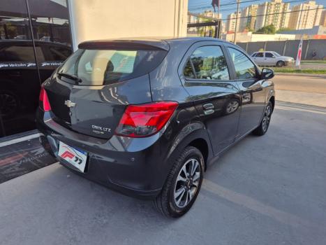 CHEVROLET Onix Hatch 1.4 4P FLEX LTZ AUTOM�TICO, Foto 2