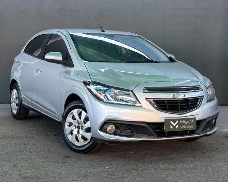 CHEVROLET Onix Hatch 1.4 4P FLEX LT, Foto 3