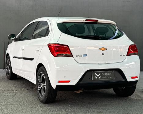 CHEVROLET Onix Hatch 1.4 4P FLEX LT, Foto 6