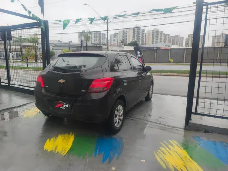 CHEVROLET Onix Hatch 1.0 4P FLEX JOY, Foto 4